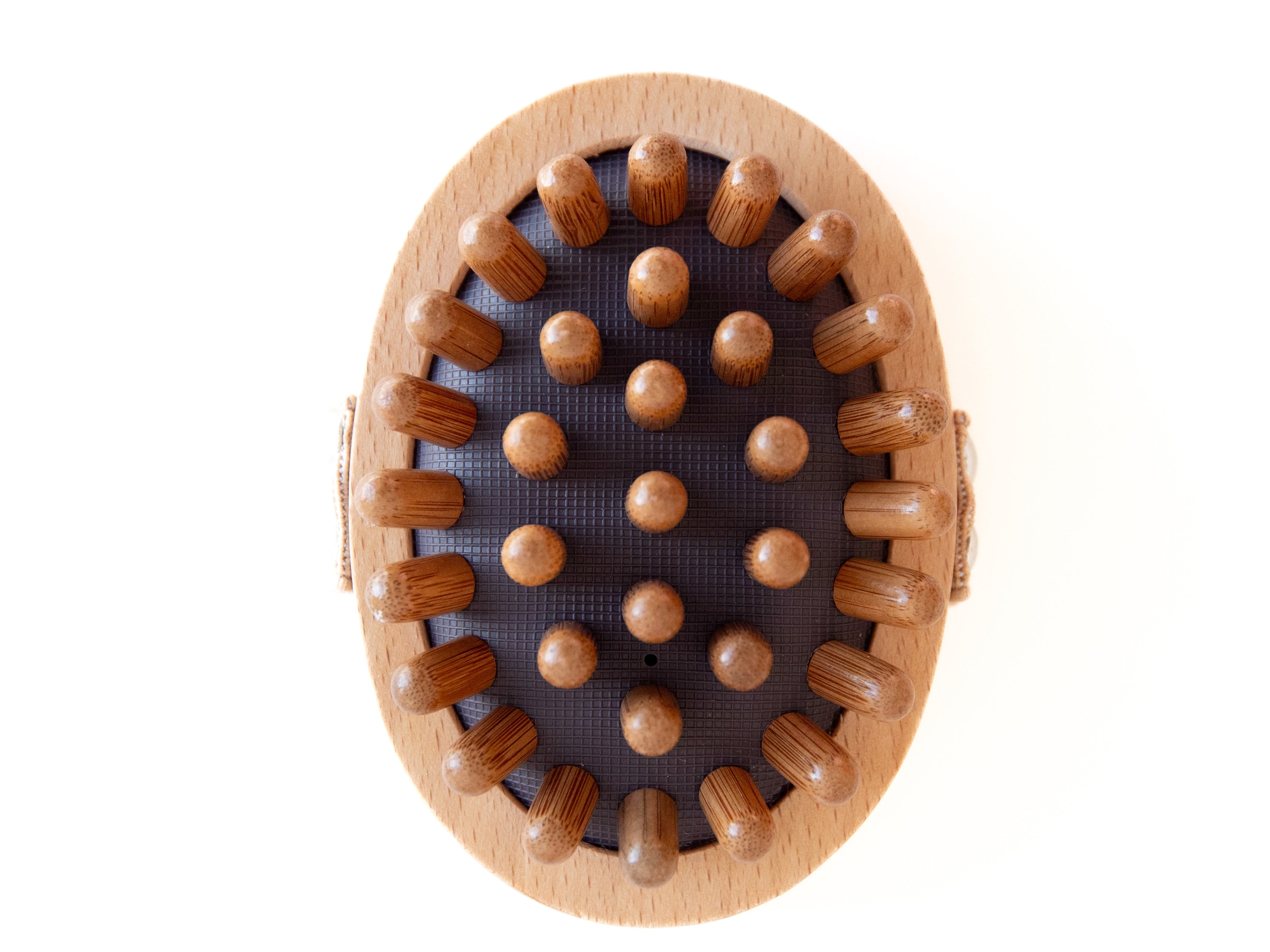 Brosse massante pour pour cuir chevelu